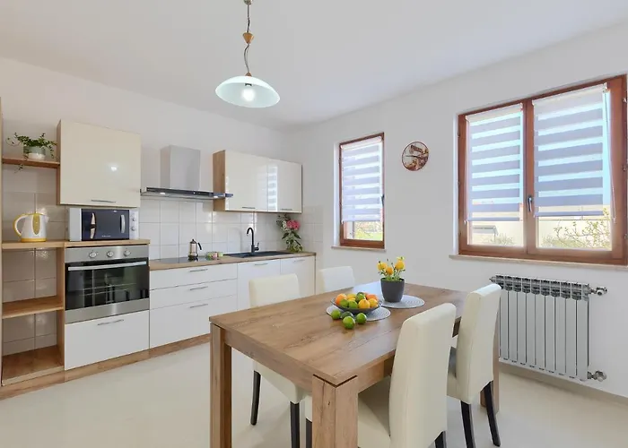 Christina * Πούλα